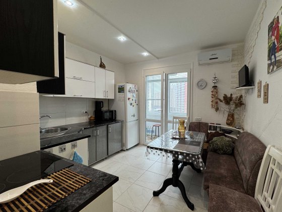 56 жемчужина. Таирова. 2 комн. 60 м. Ремонт, мебель. 8 этаж Лиманка