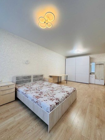 У продажу простора 1-кімнатна квартира в ЖК "49 Перлина" на Таїрова - фото 1