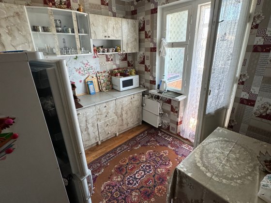 Продается трехкомнатная квартира на Затоке!