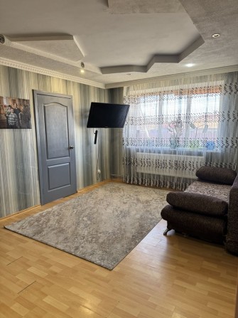 Терміново 3 кімнатна квартира з індивідуальним опаленням - фото 1