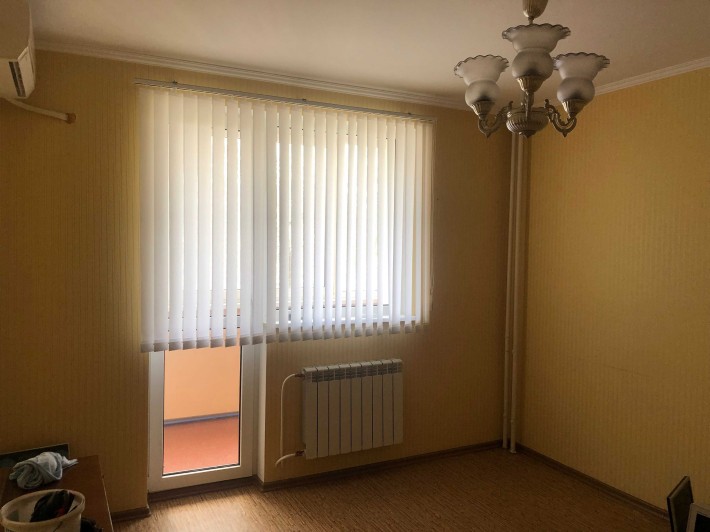 Продаж 4к квартири як бізнес-проєкт ( салон ,клініка ,сервісний центр. - фото 1
