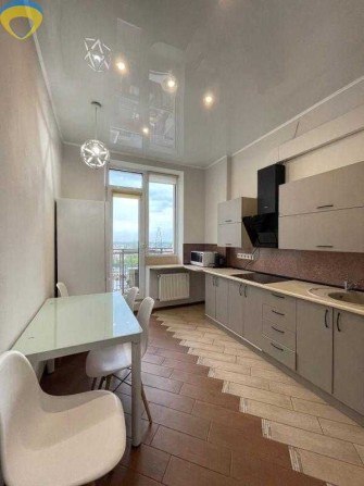 СРОЧНАЯ ПРОДАЖА 1к. квартира с мебелью и техникой ЖК 5 Жемчужина - фото 1