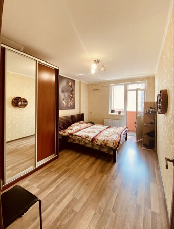 Продам 3 комн. квартиру на ул. Левитана со своим паркоместом! - фото 1