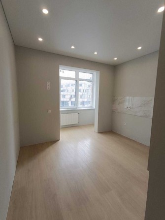 Продам 2-комн. квартиру с ремонтом в ЖК 56 Жемчужина, 60 м2 - фото 1