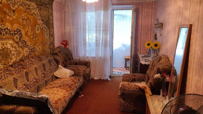 Продаж 3х на Молодіжному біля 12 школи - фото 1