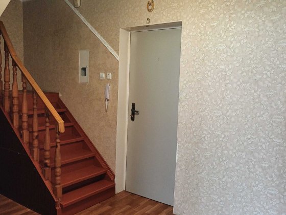 Продам 3 кімнатну дворівневу квартиру , у цегляному будинку Вараш