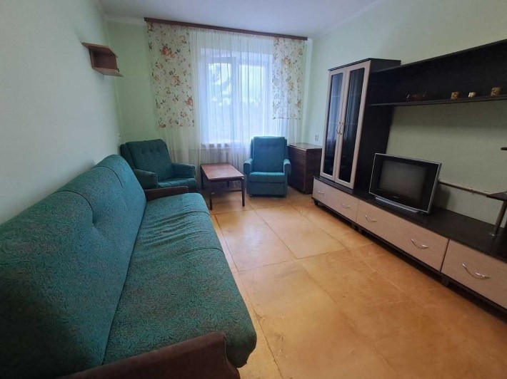 ; ПРОДАЖ! 1-кімнатна квартира біля аеропорту. - фото 1