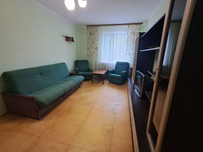 Продам 1-кімнатну квартиру від власника - фото 1