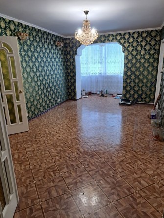 Велика  3 кімнатна Квартира - фото 1