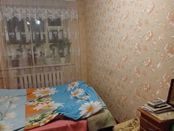 Продам 3-х кімнатну квартиру в місті Богодухові Богодухів