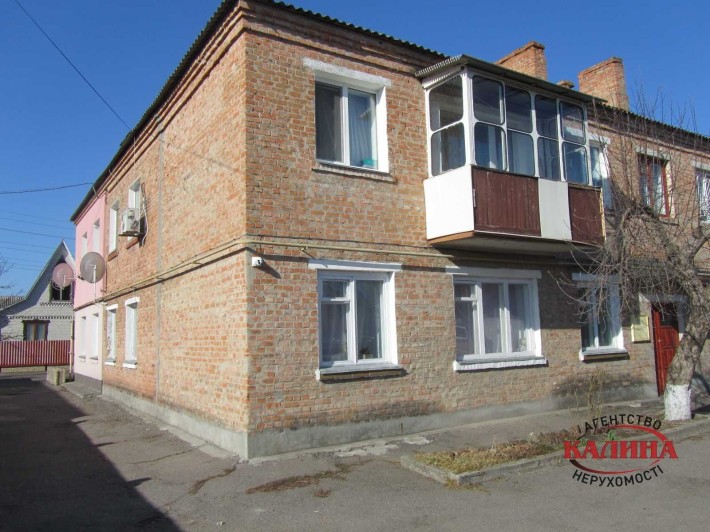 Квартира 3-к з гаражем біля гімназії - м.Золотоноша - фото 1