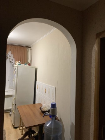 Продам 2-кімнатну квартиру в центрі міста - фото 1