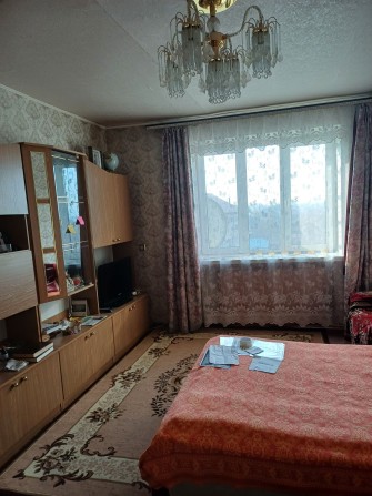 М. Новоселиця. Продається двухкімнатна квартира ( центр) 5/5 - фото 1