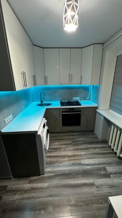 Однокімнатна 1к квартира/ з ремонтом / з меблями / з технікою / продаж - фото 1
