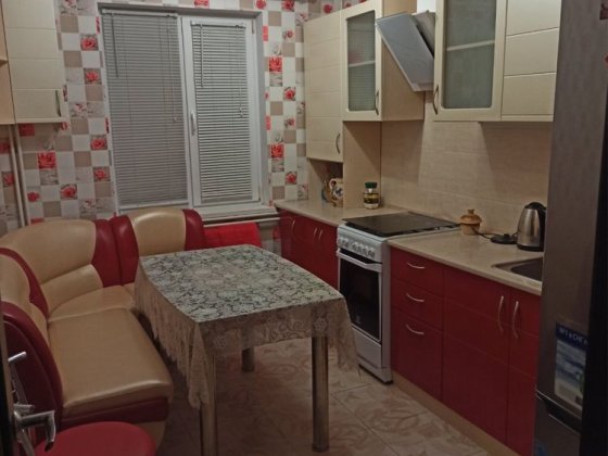 3к квартира (Белые Лебедя) + кладовка Покров