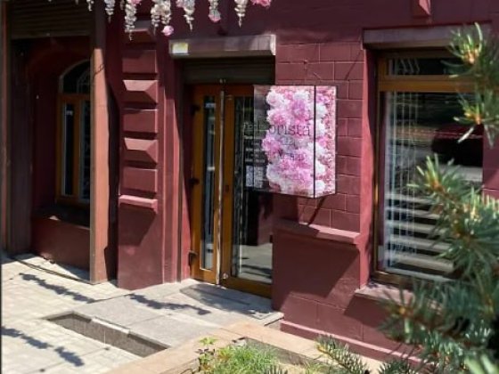 Магазин\офіс послуги. Червона лінія з окремим входом. Свіжий ремонт. Днепр