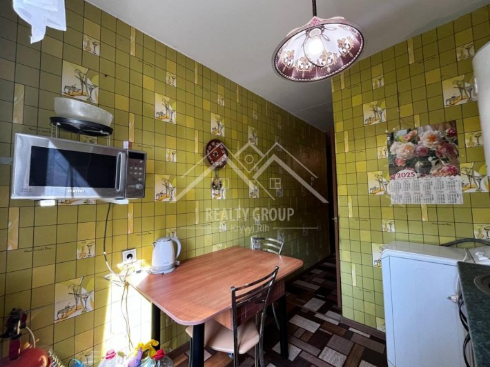 Продаж 2к квартири на Космонавтів з автономним опаленням - фото 1