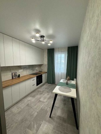 Продам 1-но кімнатну квартиру по вул.Металургів, 41кв.м - фото 1