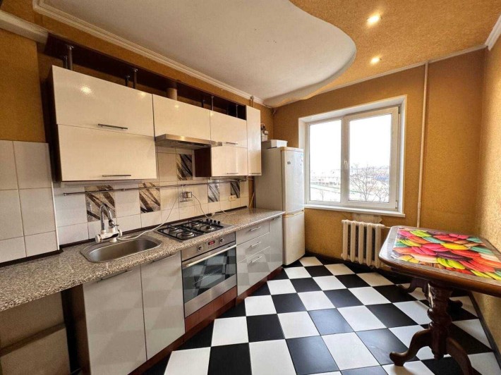 Продаж 3-ної квартири, ДНС. - фото 1