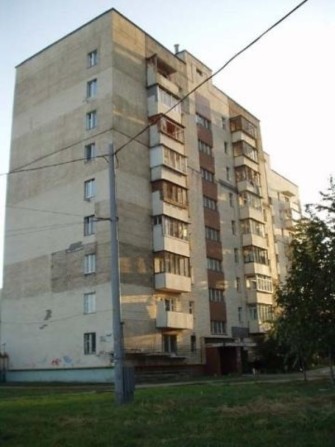 Продаж 3-к квартири вул. Автозаводська 7 - фото 1