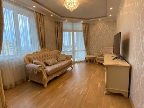 Світла 2-кімнатна квартира з ремонтом біля метро Дорогожичі, ЖК «Артемівський» Киев