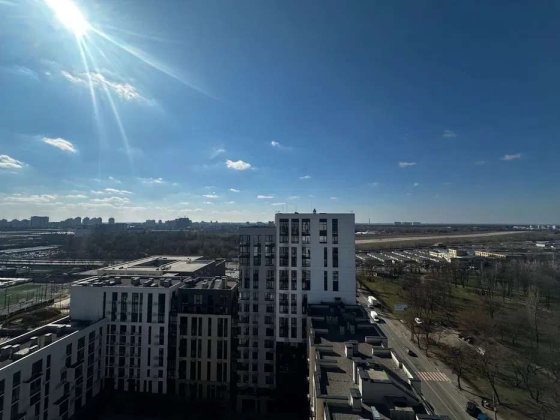 Продаж 4-к квартири вул. Салютна 2 + два паркомісця Київ