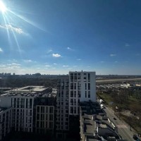 Продаж 4-к квартири вул. Салютна 2 + два паркомісця Київ