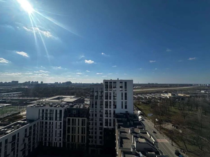 Продаж 4-к квартири вул. Салютна 2 + два паркомісця - фото 1
