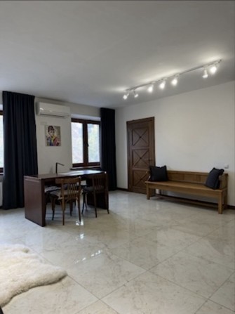 Продам 2 кімнатну квартиру - фото 1