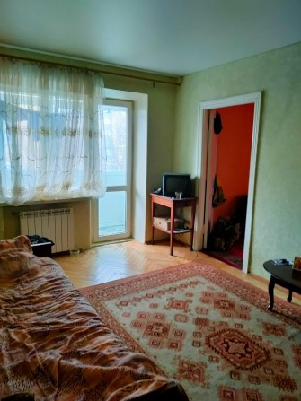 Продаж 3-х кімнатної квартири зі своїм опаленням  центр м. Буча - фото 1