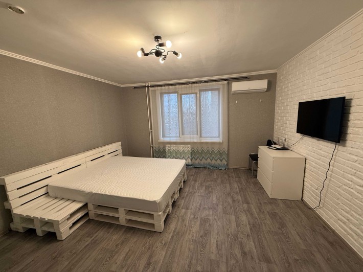 продаж  1-кім. квартири по  вул. Москаленка 8б - фото 1