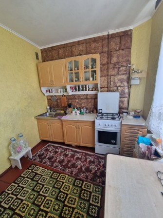 Продам 3 кімнатну квартиру з квадратним холом - фото 1