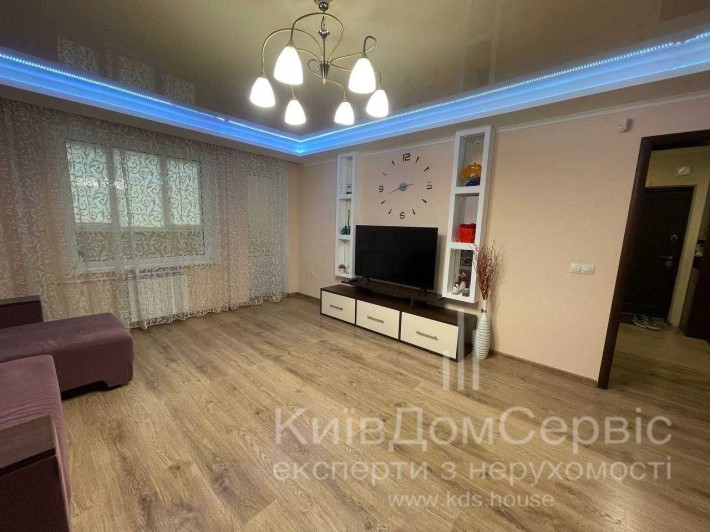 Продаж 3-к кв Грушевського Бровари - фото 1