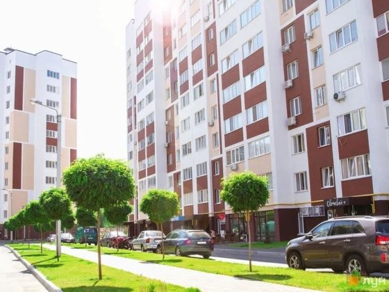 Продається евро двушка  в жк Вишневі сади будинок здано Вишневе