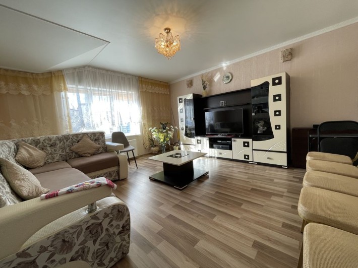 Продається 3-х кімнатна квартира 78м.кв - фото 1