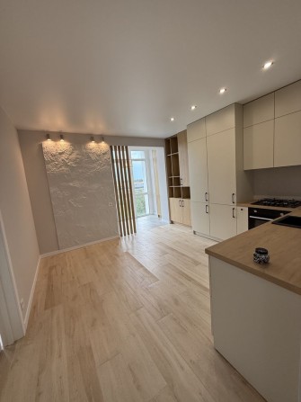 Продаж квартири в новому ЖК - фото 1