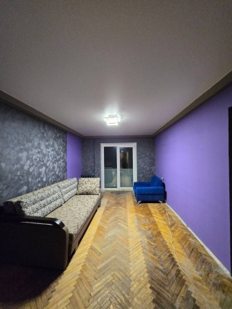 Продаж трьохкімнатної квартири,Святошинський район. - фото 1