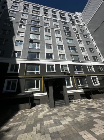 Продам двухкомнатную квартиру в НОВОМ комплексе. Буча  64м2 - фото 1