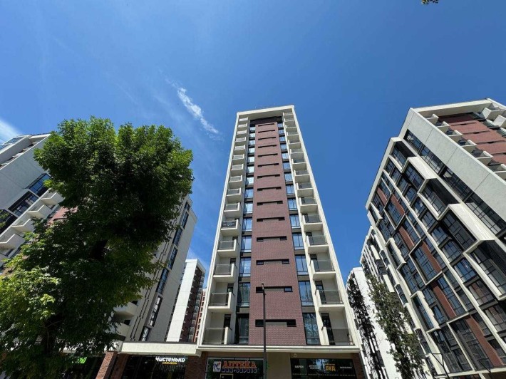 Продаж великої 2к квартири в ЖК Манхеттен - фото 1