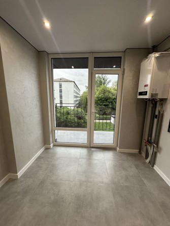 Продам 1 кімнатну квартиру в центрі міста 4 поверх - фото 1