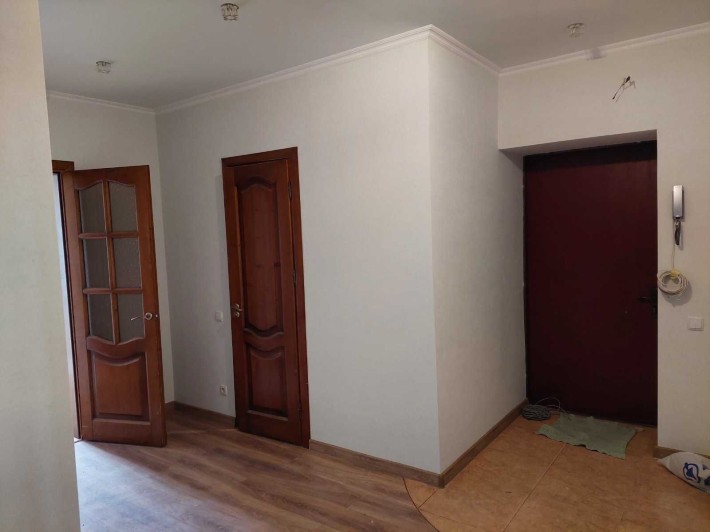 Продам 3- кімнатну квартиру м. Бровари, вул. Шевченка, 10-а - фото 1