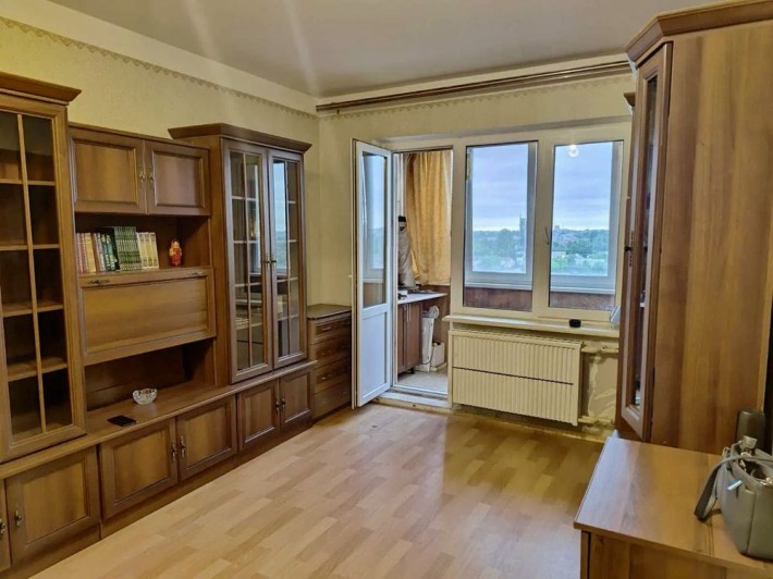 ПРОДАМ 1 кімнатну квартиру на В. СИМОНЕНКА - фото 1