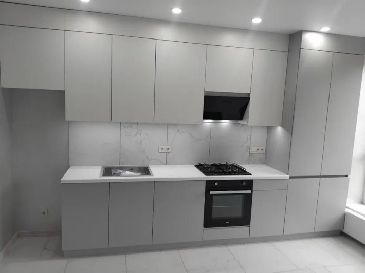 Продаж ВЕЛИКОЇ 1 к. з ремонтом та видом на Центральний парк - фото 1