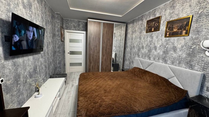 Продам квартиру з  гарним ремонтом Без комісії - фото 1