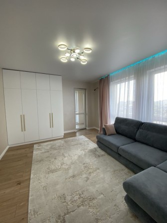 Продаж 3-х кімнатної квартири 90 м з ремонтом та меблями ЖК Медісон - фото 1