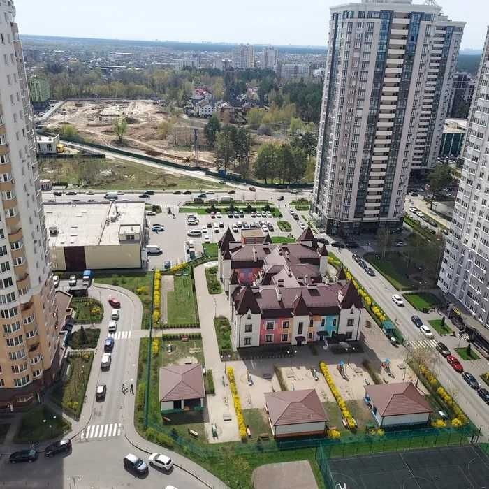 Продам 3-х кімнатну квартиру Бровари Лісовий Квартал - фото 1