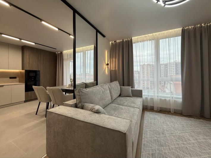 Дизайнерська ,функціональна 2кімнатна квартира в ЖК Family Plaza - фото 1