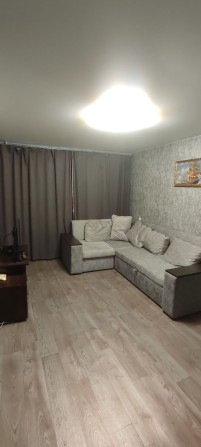 Простора 3к квартира | вул. Вадима Пугачова - фото 1