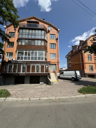 Продаж 1 кімнатної новобудови з ремонтом 3 поверх центр міста Красіна - фото 1
