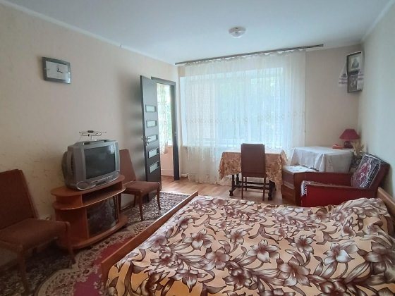 Продам 1 кімнатну квартиру на Героїв України Кременчуг